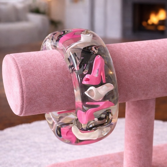 Vintage Jewelry - Vintage 70’s Barbie Lucite High Heel Show Bangle Bracelet - Size 8